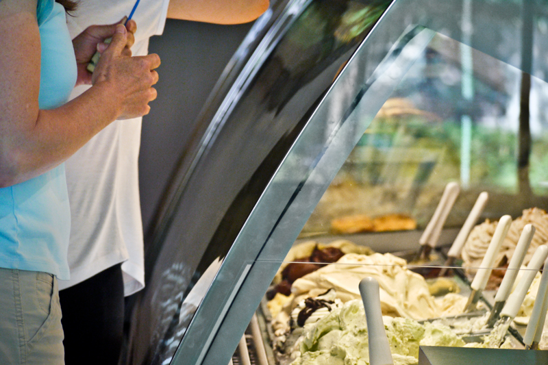 gelato_counter