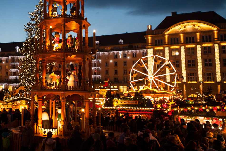 xmas_market_Striezelmarkt_dresden