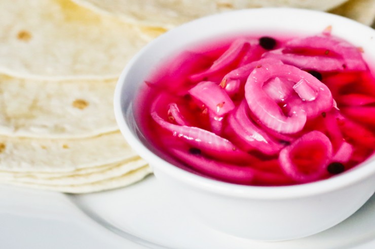 Cebolla Morada en Escabeche – Mexican Pink Pickled Onion